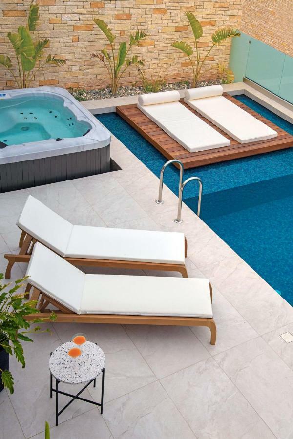 Golden Shore Paphos Exterior photo